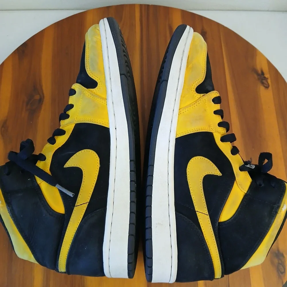 Jordan 1 Mid Mens 8 Yellow Black Basketball Shoes Sneakers 554724-071